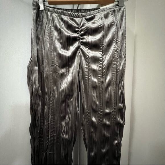 Zara Grey Velvet Flare Pants Size Medium - Picture 9 of 13